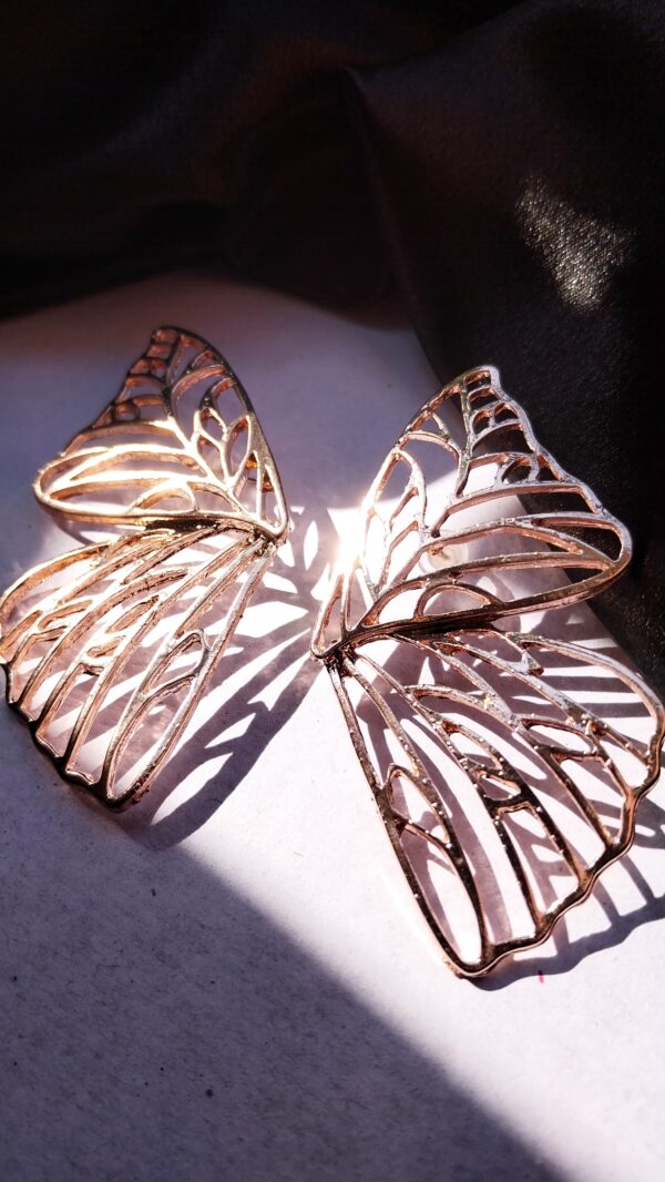 Butterfly stud - Image 2